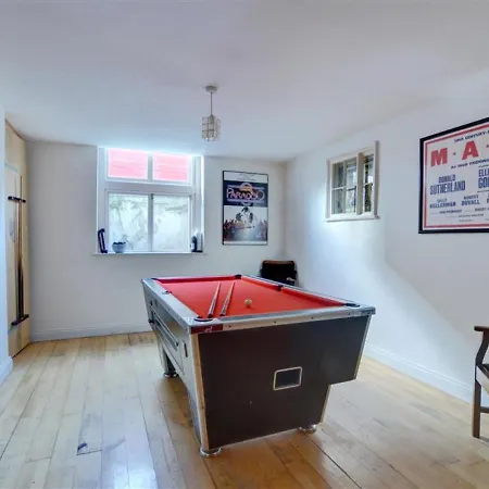 בית נופש 2 West Terrace *