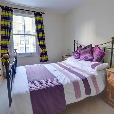 2 West Terrace Whitby