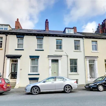 2 West Terrace Whitby
