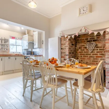 4 Bed In Oc-w919 * וויטבי