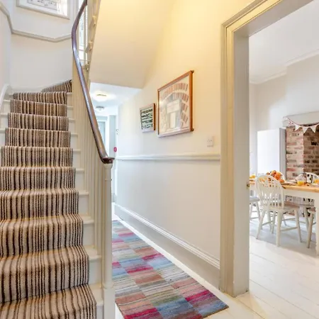 4 Bed In Oc-w919