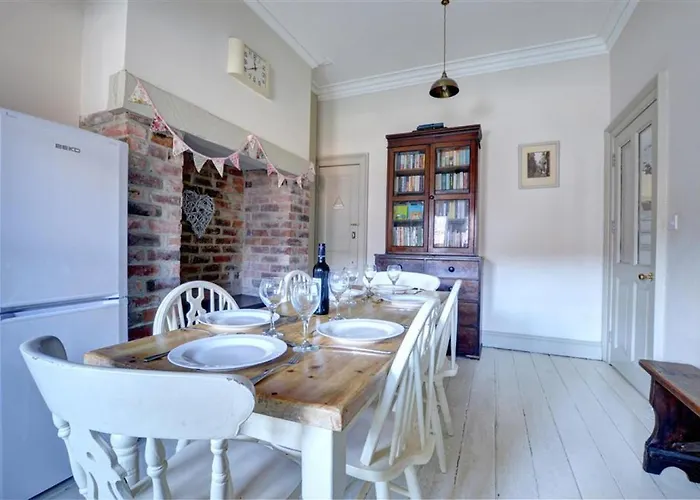 4 Bed In Whitby Oc-W919 * ウィットビー