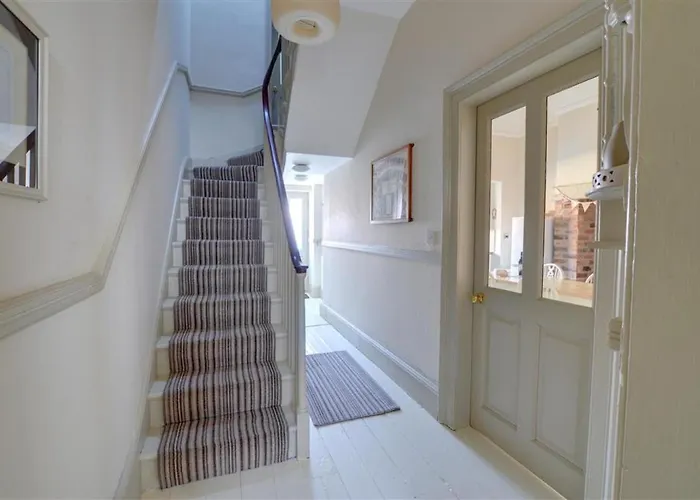 4 Bed In Whitby Oc-W919 別荘 *